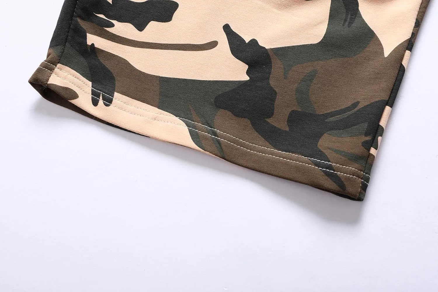 Mens Camo Shorts Casual Elastic Waist Shorts with Drawstring Zipper Pockets